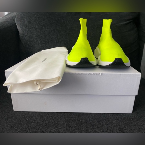 Size 6 (36)- Balenciaga Speed Trainer Neon/Yellow - Picture 2 of 8